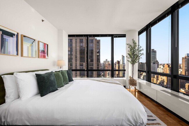 Building Photo - 420 E 61st St