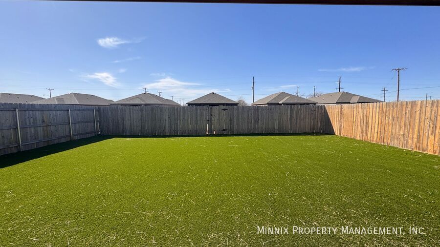 Building Photo - 2515 N Ave O