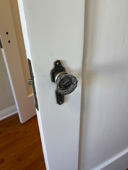 Building Photo - 1040 Prospect Ave