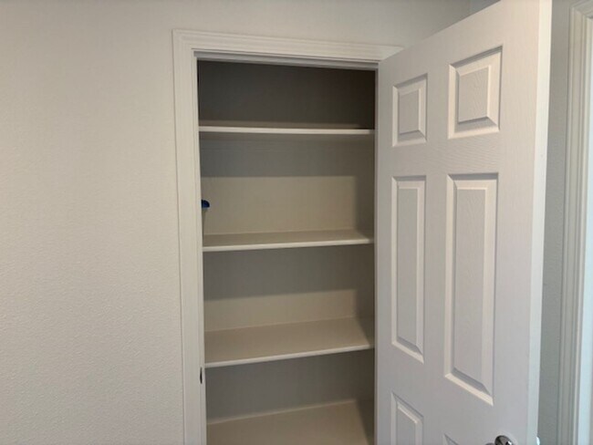 Building Photo - Lemmon Valley Townhouse