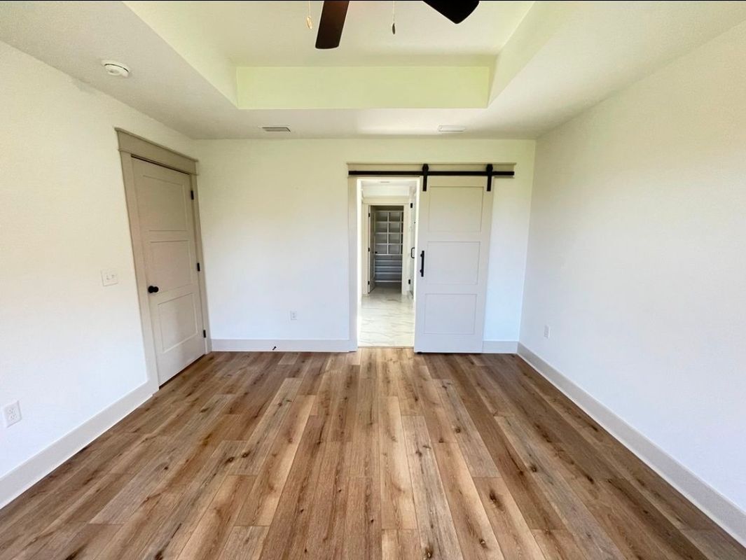 Building Photo - 4640 Delwood Park Blvd