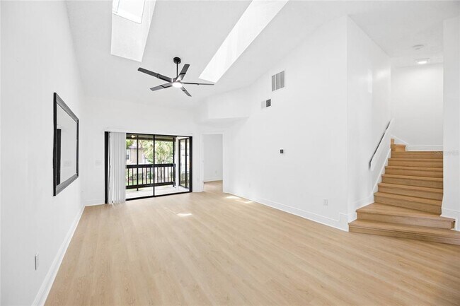 Building Photo - 3118 S Semoran Blvd