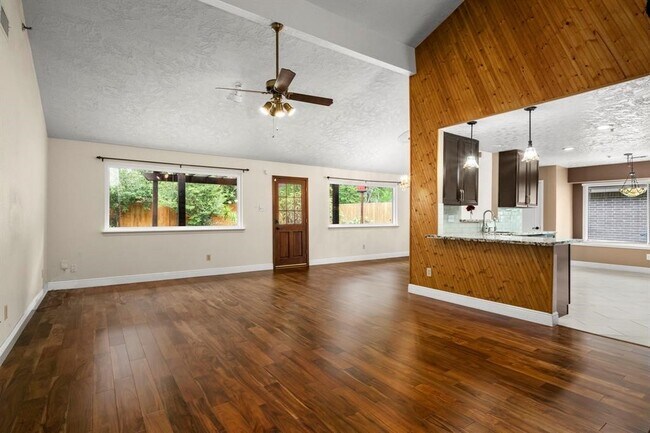 Building Photo - 13426 Nevermore Dr