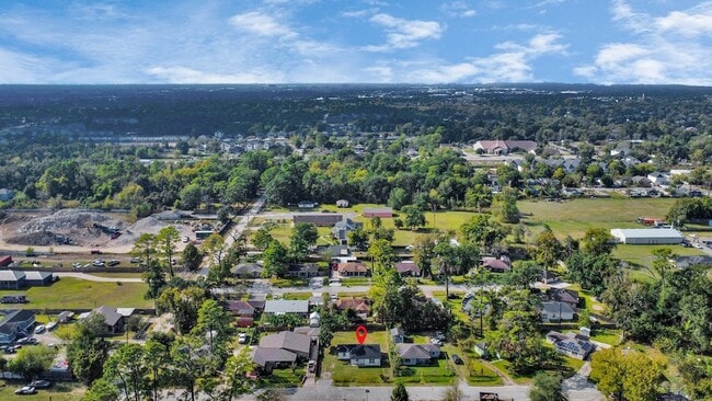 Building Photo - 5911 Easter St