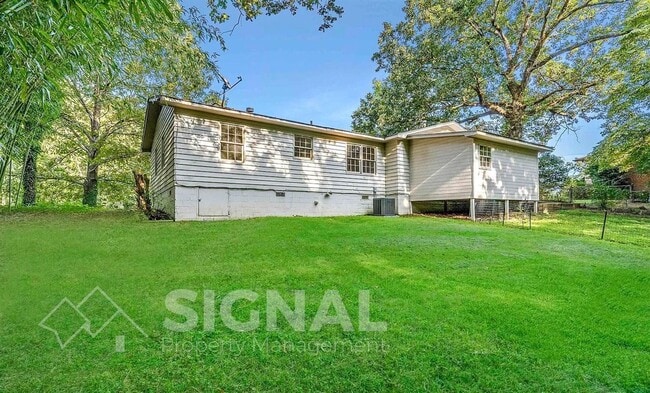 Building Photo - 264 Garden Dr