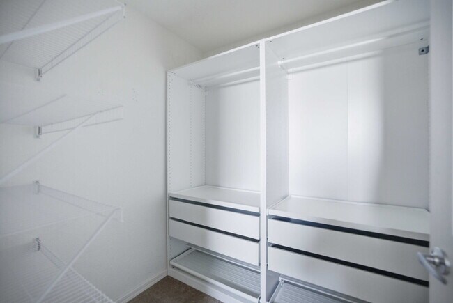 Building Photo - 4BR Gated Community Home with Fenced Yard, 2-Car Garage & Open Floor Plan