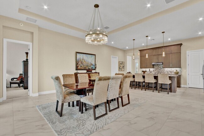 Building Photo - 9204 SW Arco Wy