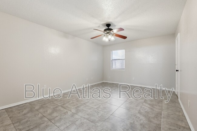 Building Photo - 711 Penn Pl