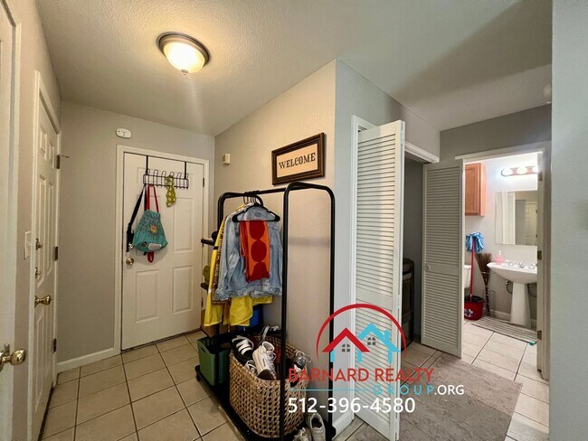 Building Photo - Available July 18: 3 bedroom, 2.5 Bath Duplex with Garage and Fenced Yard