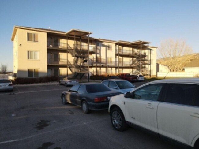 Building Photo - 576 W 1045 N