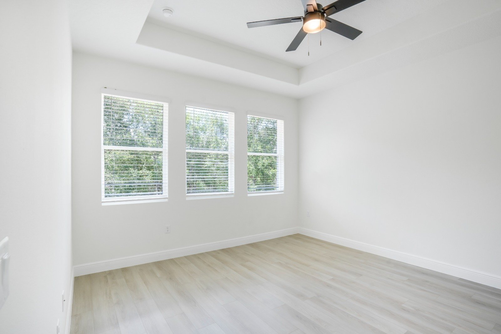 Building Photo - 36473 Piney Ridge Blvd