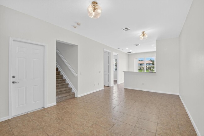 Building Photo - 7409 Sarentino Ln