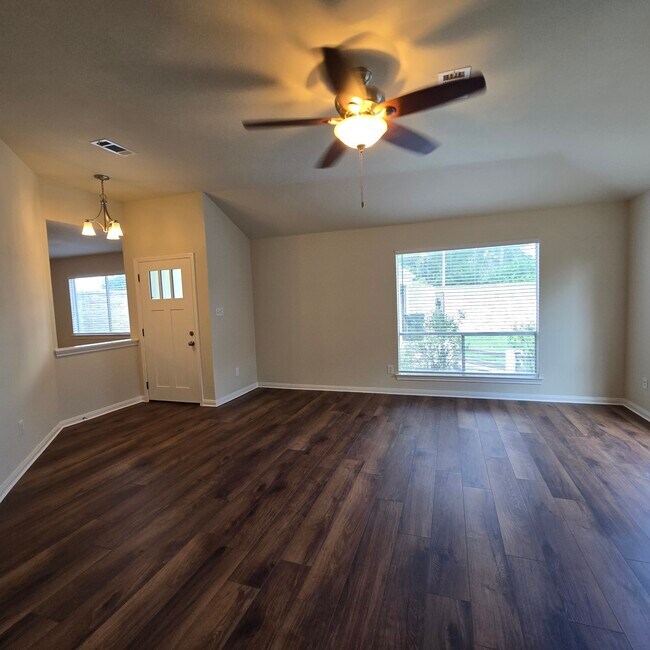 Building Photo - 3535 Upfield Dr