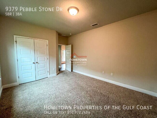 Building Photo - 9379 Pebble Stone Dr