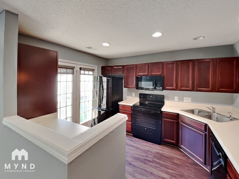 Building Photo - 16724 Timber Crossing Rd