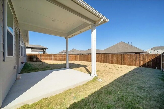 Building Photo - 215 Thurman Holt Rd