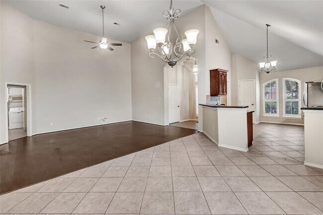 Building Photo - 15814 Finwood Ln