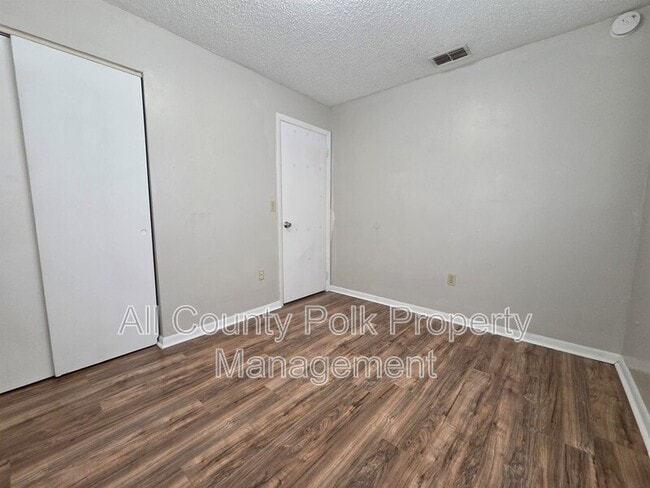 Building Photo - 1422 Moonlite Dr