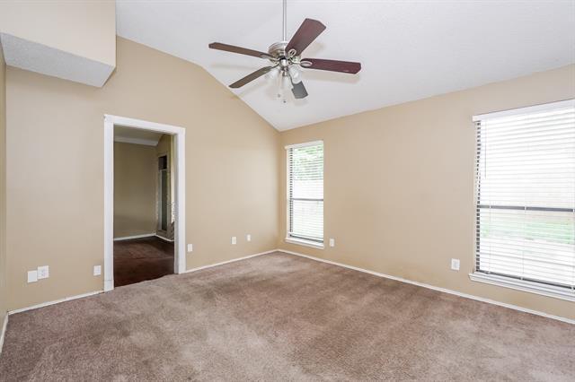 Building Photo - 837 Foxridge Dr