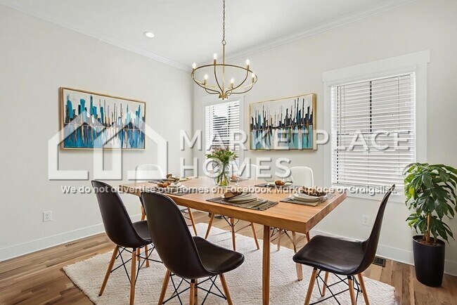 Building Photo - 1034 E Trinity Ln