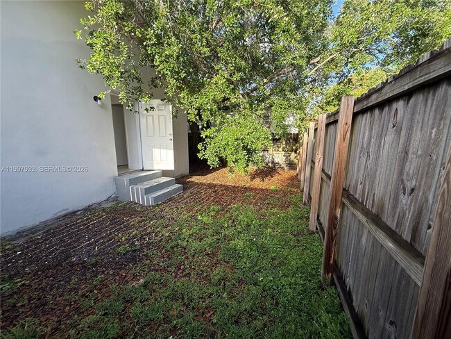 Building Photo - 253 NW 48th St