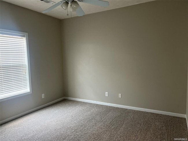 Building Photo - 154 Poplar St