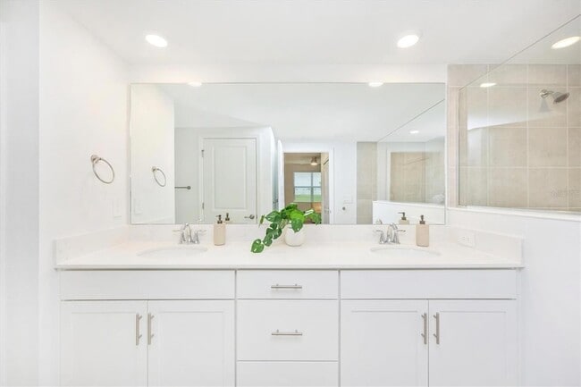 Building Photo - 12620 Radiance Ct
