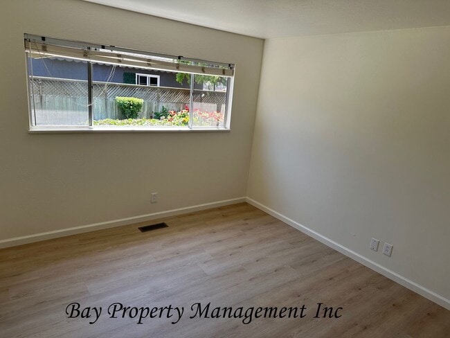 Building Photo - Charming 3-Bedroom, 2-Bath Home in South S...