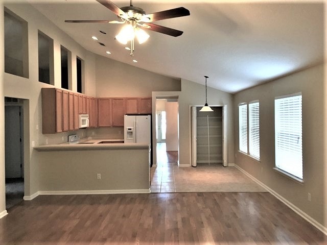 Building Photo - 636 Longcrest Ln