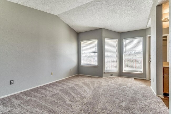 Building Photo - 5303 Indio Cove