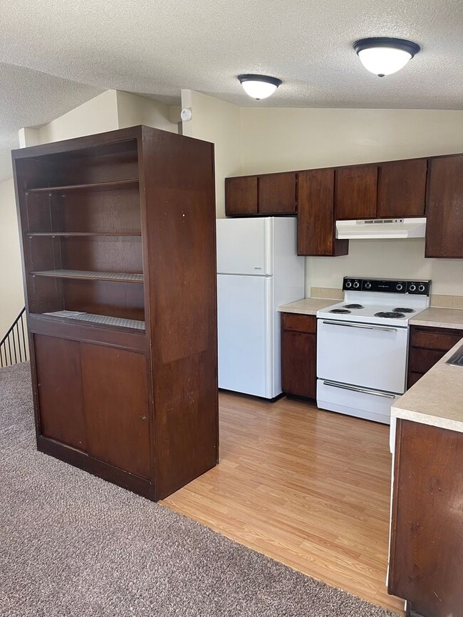 Building Photo - 2 Bedroom Duplex in Spokane Valley **Avail...