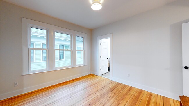Building Photo - 276 Willow St