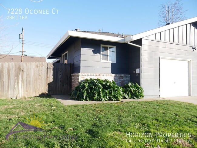 Building Photo - 2 Bed 1 Bath 827 Sq. Ft. Citrus Heights Du...