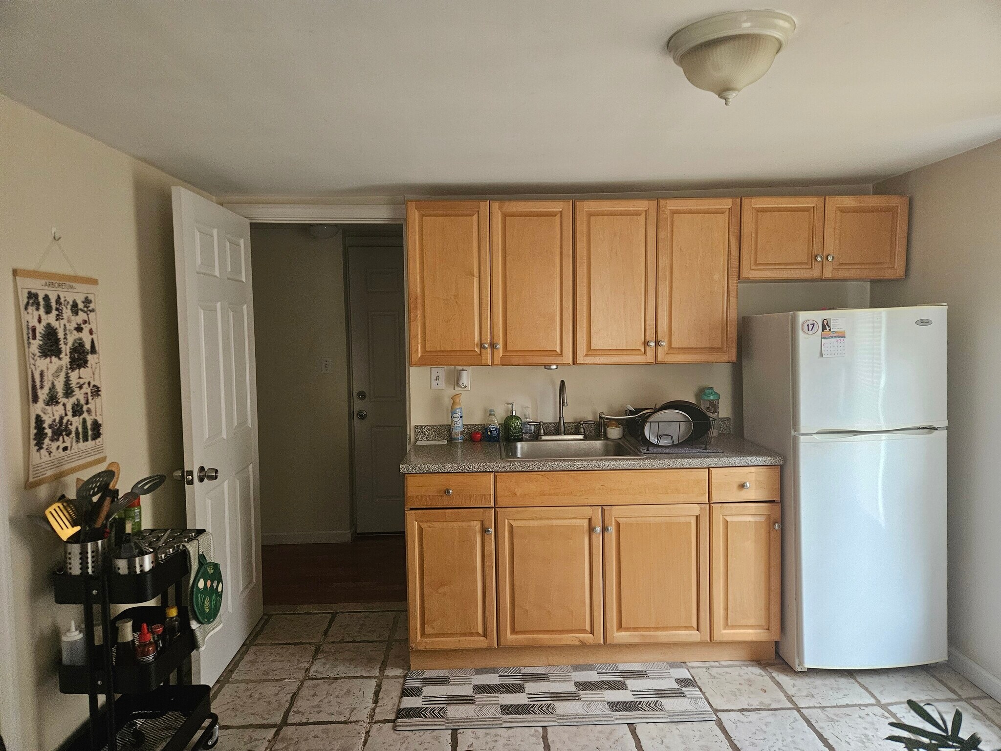 Kitchen - another view - 140 Mount Kemble Ave
