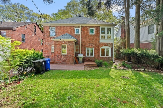 Building Photo - 316 Russett Rd