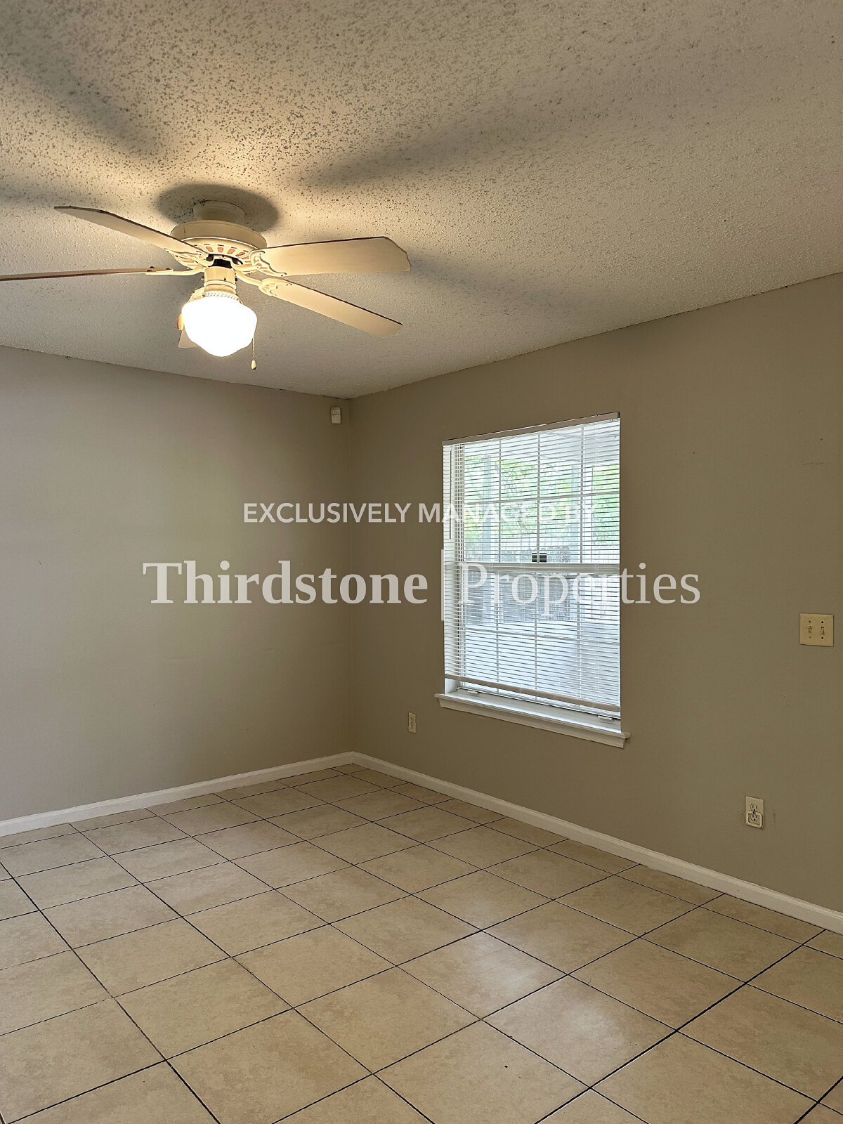 Building Photo - 2148 Baldwin St