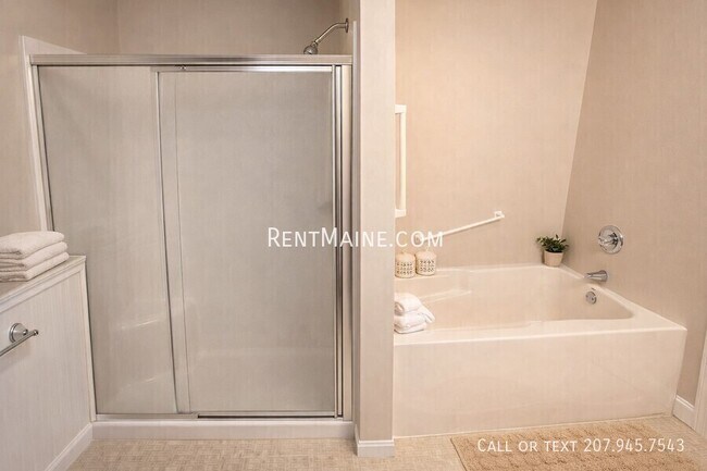 Building Photo - 33 Burleigh Rd