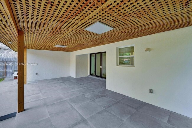 Building Photo - 1430 Michigan Ave