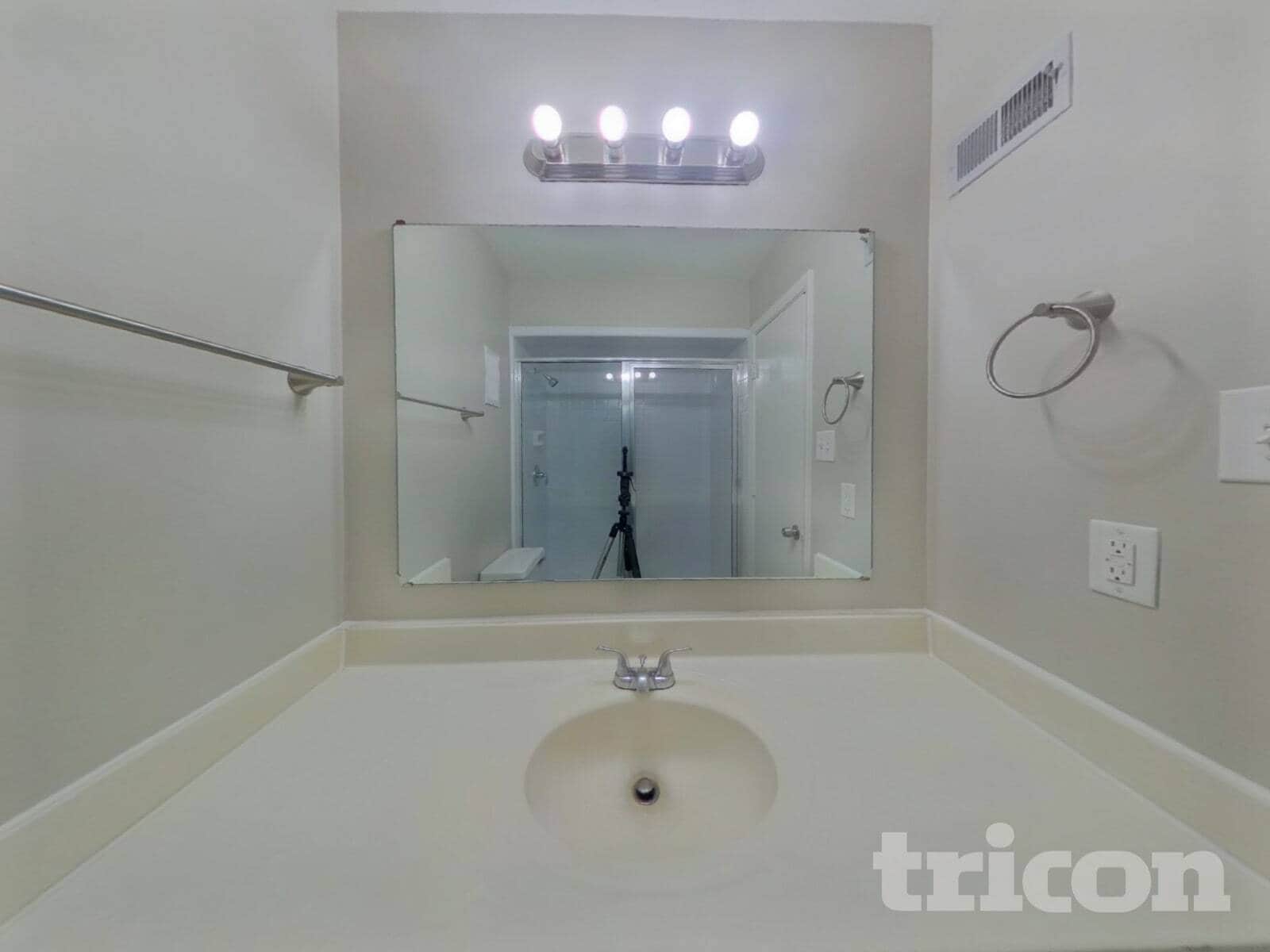 Building Photo - 911 Burtonwood Cir