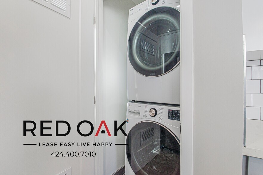 Building Photo - 4506 Esmeralda St