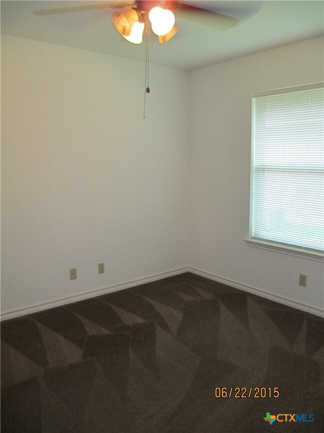 Building Photo - 110 Jocelyn Cir