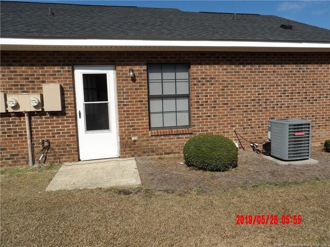 Building Photo - 4805 Fogarty Dr