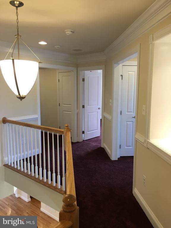 Building Photo - 315 Quarry Point Rd