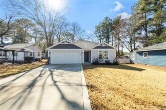 Building Photo - 302 Post Ave