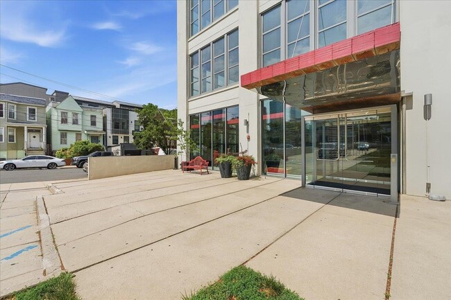 Building Photo - 50 Dey St
