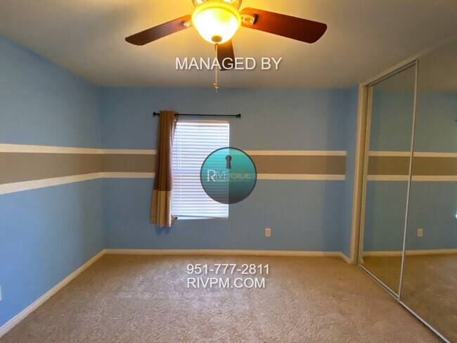 Building Photo - Gated community with pool/spa