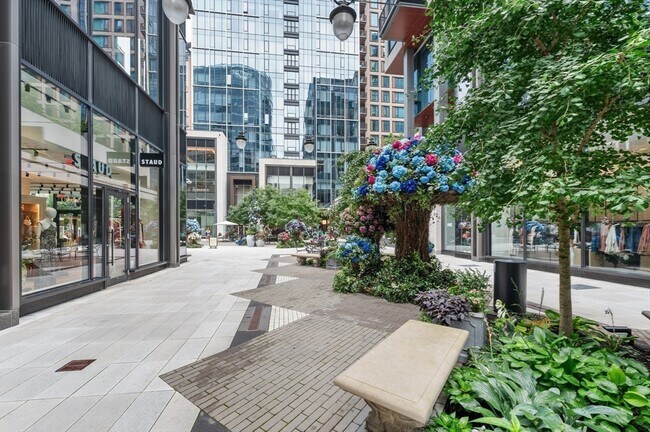Building Photo - 135 Seaport Blvd