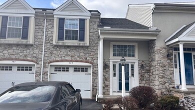 Building Photo - $2,200 townhome for rent Swatara township 3 bed 2.5 baths