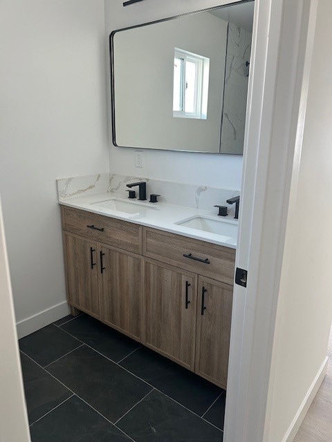 Building Photo - 13344 Hubbard St