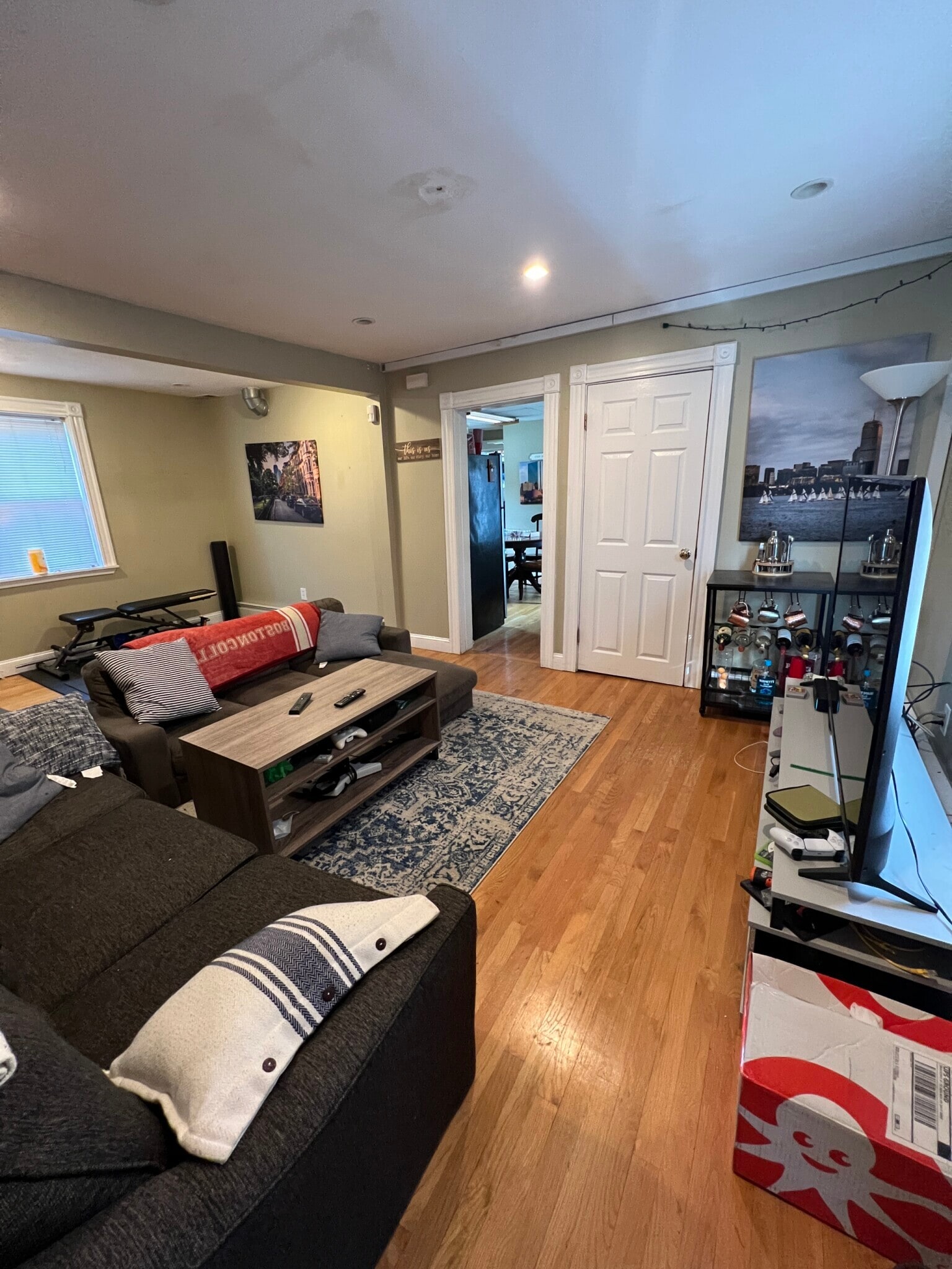 Building Photo - 735 Somerville Ave